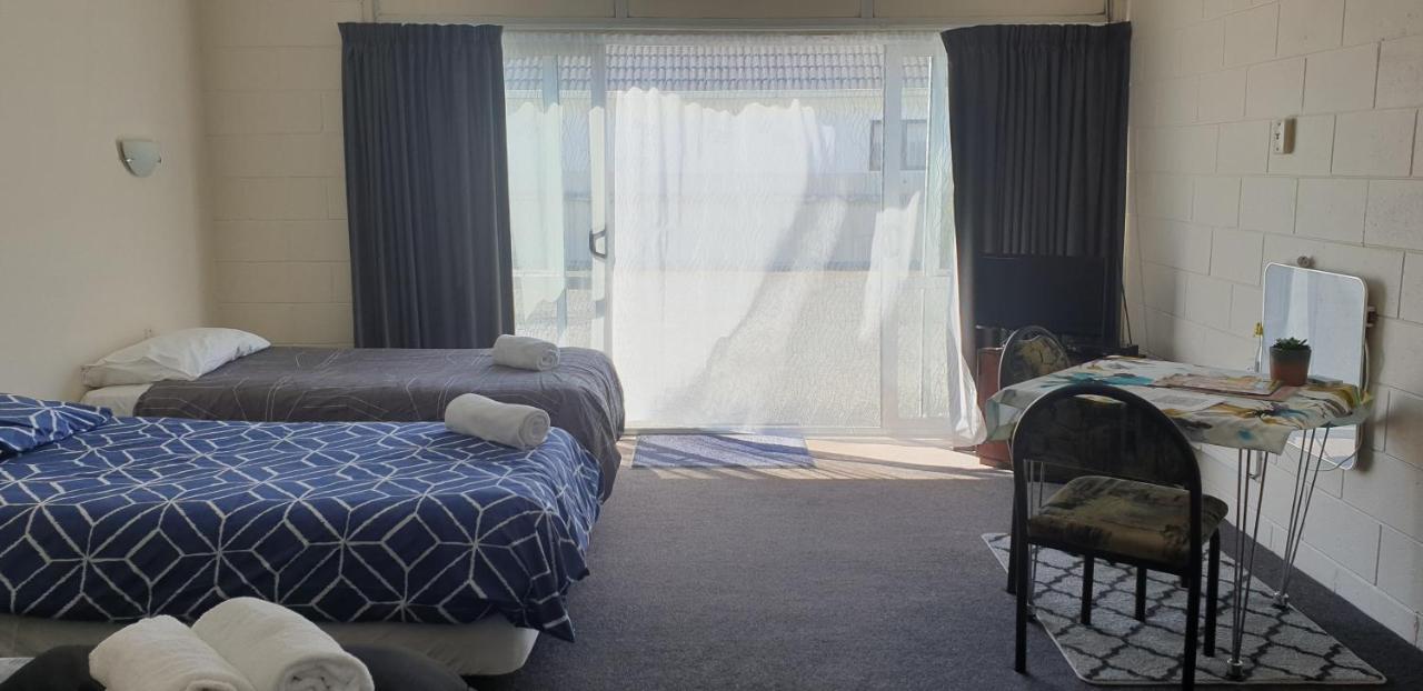 Roadside Motel Waiouru Bagian luar foto